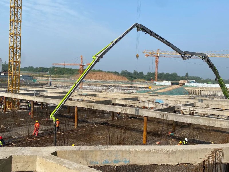 高速公路施工中的挑战与优化